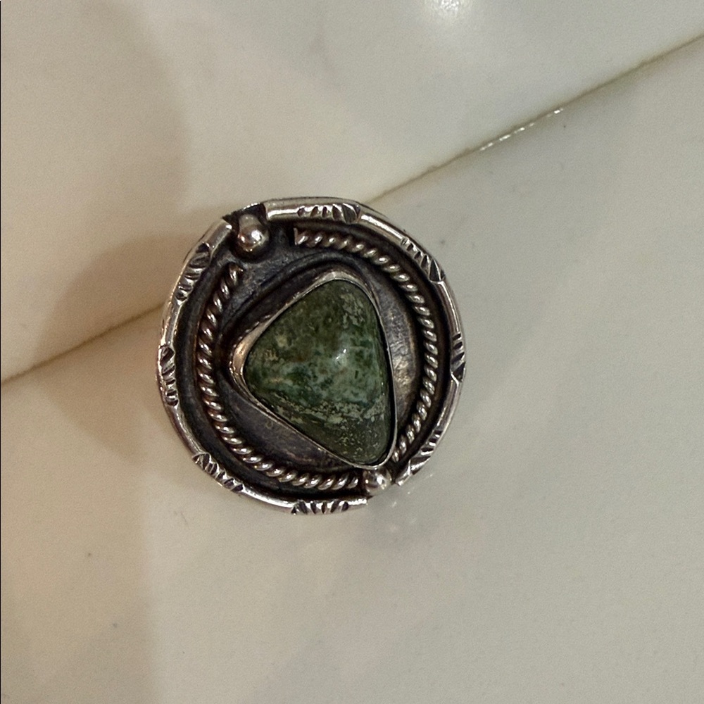 Vintage Native Sterling Silver Statement Ring Art… - image 7